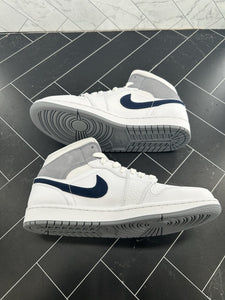 NEW Nike Air Jordan 1 Mid Paris Size 9.5 DR8038-100