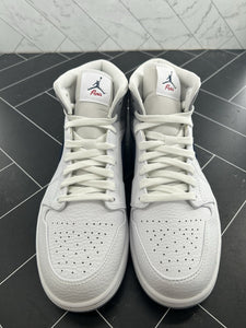 NEW Nike Air Jordan 1 Mid Paris Size 9.5 DR8038-100