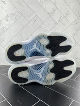 Load image into Gallery viewer, Nike Air Jordan 11 Retro Low Legend Blue Size 9 AV2187-117 2021 White Blue OG XI