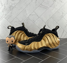 Load image into Gallery viewer, Nike Air Foamposite One Metallic Gold 2015 Size 11.5 314996-700 Black White