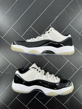 Load image into Gallery viewer, Nike Air Jordan 11 Retro Low Concord Mens Size 8 Women’s Size 9.5 528895-153