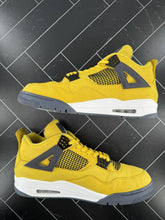 Load image into Gallery viewer, Nike Air Jordan 4 Retro Mid Lightning Size 15 CT8527-700 Yellow White Grey OG