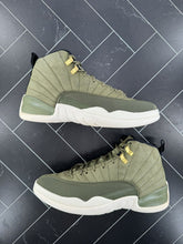 Load image into Gallery viewer, Nike Air Jordan 12 Retro CP3 Class of 2003 2018 Size 9.5 130690-301 Green White