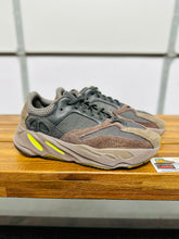 Load image into Gallery viewer, ADIDAS YEEZY BOOST 700 &quot;MAUVE&quot;