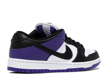 Load image into Gallery viewer, NIKE SB DUNK LOW &quot;COURT PURPLE&quot;
