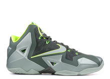 Load image into Gallery viewer, NIKE LEBRON 11 &quot;DUNKMAN&quot;
