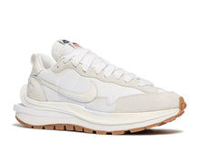 Load image into Gallery viewer, NIKE SACAI X VAPORWAFFLE &quot;SAIL GUM&quot;