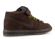 Load image into Gallery viewer, NIKE DUNK MID PREMIUM SB &quot;CHOCOLATE&quot;