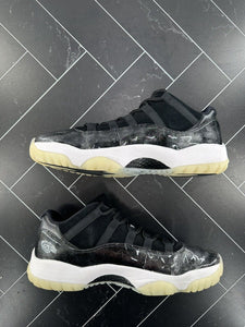 Nike Air Jordan 11 Retro Low Barons 2017 Size 10 528895-010 Black White Silver