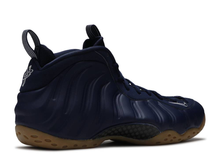 Load image into Gallery viewer, NIKE AIR FOAMPOSITE ONE &quot;MIDNIGHT NAVY GUM&quot;