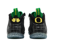Load image into Gallery viewer, NIKE AIR FOAMPOSITE ONE PRM UO QS &quot;OREGON DUCKS&quot;