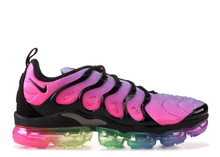 Load image into Gallery viewer, NIKE AIR VAPORMAX PLUS &quot;BE TRUE&quot;