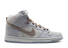 Load image into Gallery viewer, NIKE DUNK HIGH PREMIUM SB &quot;TAUNTAUN&quot;