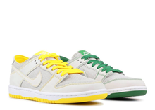 Load image into Gallery viewer, NIKE SB ZOOM DUNK LOW PRO DECON QS &quot;MISMATCH&quot;