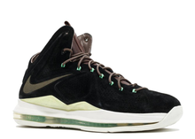 Load image into Gallery viewer, NIKE LEBRON 10 EXT QS &quot;BLACK SUEDE&quot;